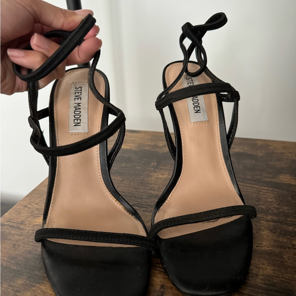 Steve Madden strappy black heel